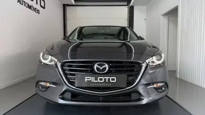 Mazda 3 2017 - 10490 EUR, 162840 km - AUTO.MOTO.pt - 162840km - foto 4 de 28