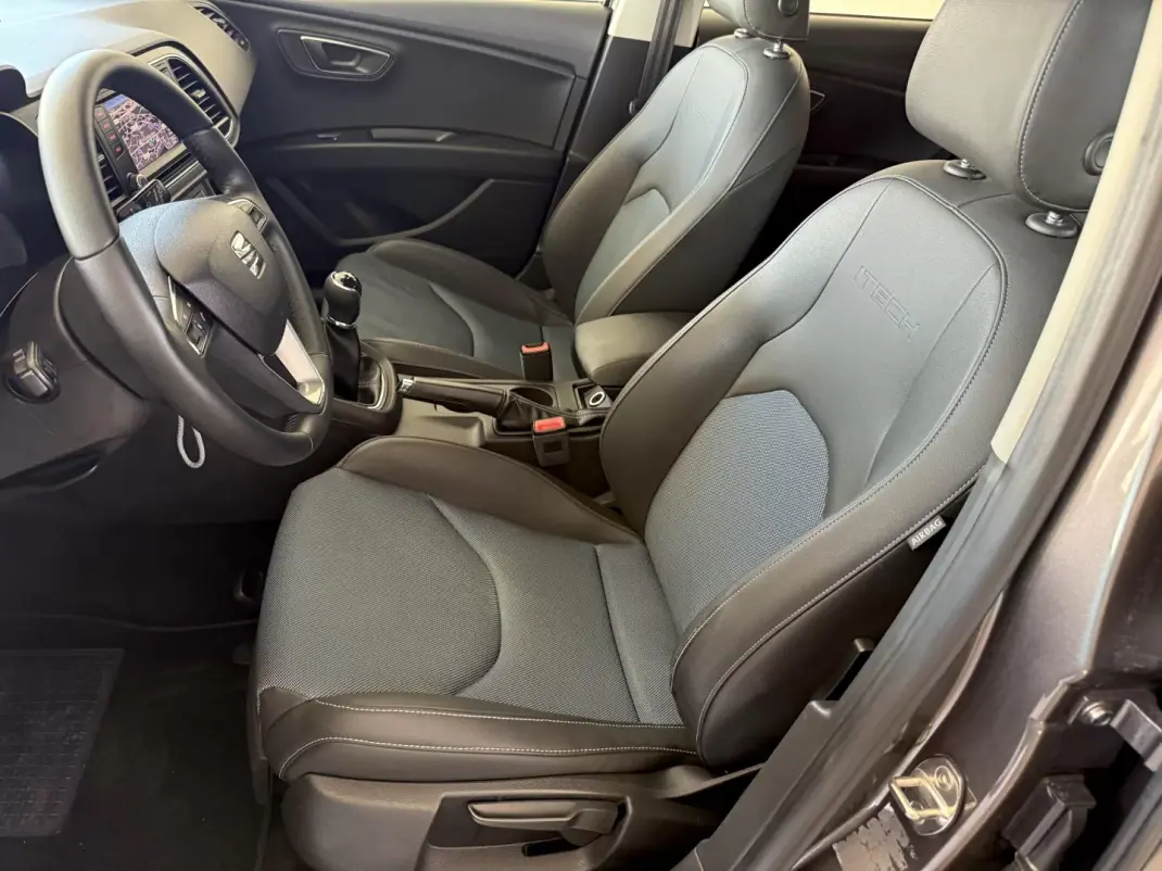 SEAT Leon 2015 - 14000 EUR, 181000 km - AUTO.MOTO.pt - 181000km - foto 44 de 92