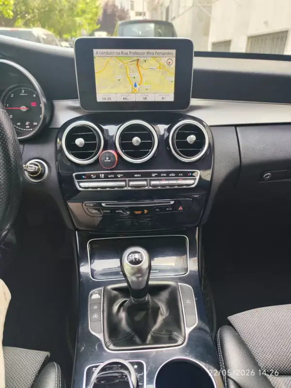 Mercedes-Benz C 200 2015 - 12480 EUR, 333200 km - AUTO.MOTO.pt - 333200km - foto 17 de 32