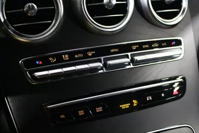 Mercedes-Benz GLC 200 2019 - 39900 EUR, 165000 km - AUTO.MOTO.pt - 165000km - foto 34 de 37
