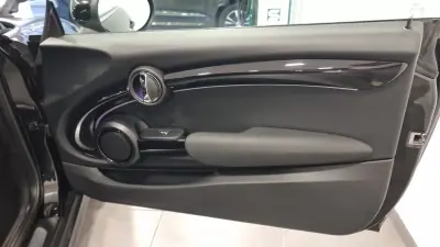 MINI Electric 2021 - 20500 EUR, 73589 km - AUTO.MOTO.pt - 73589km - foto 41 de 48