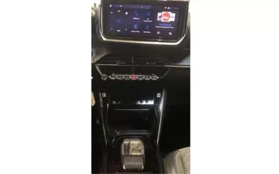 Peugeot 2008 2023 - 18450 EUR, 73781 km - AUTO.MOTO.pt - 73781km - foto 11 de 16