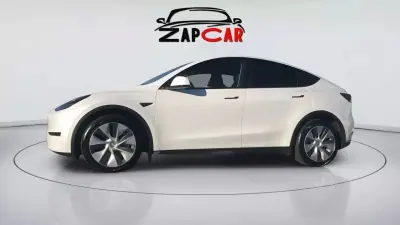 Tesla Model Y 2023 - 33490 EUR, 36225 km - AUTO.MOTO.pt - 36225km - foto 3 de 9