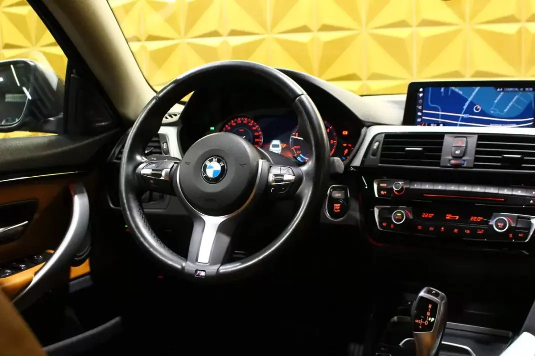 BMW 418 Gran Coupé 2019 - 24400 EUR, 174728 km - AUTO.MOTO.pt - 174728km - foto 23 de 42