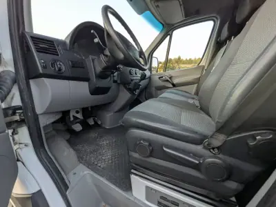 Mercedes-Benz Sprinter 316cdi L2H2 Média Tecto Alto 2013 - 19900 EUR, 190000 km - AUTO.MOTO.pt - 190000km - foto 15 de 18
