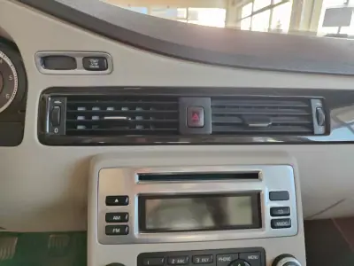 Volvo XC 70 2010 - 13250 EUR, 324000 km - AUTO.MOTO.pt - 324000km - foto 31 de 35