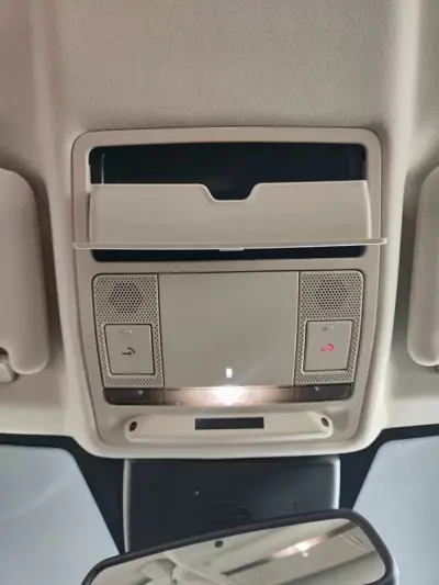 Land Rover Range Rover Evoque 2016 - 22750 EUR, 86400 km - AUTO.MOTO.pt - 86400km - foto 33 de 35