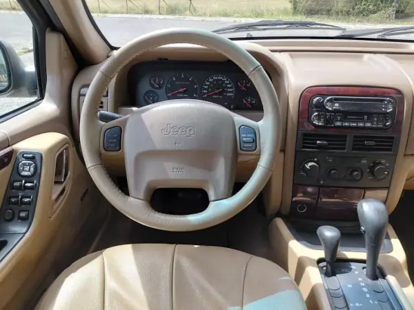 Jeep Grand Cherokee 2000 - 6490 EUR, 221450 km - AUTO.MOTO.pt - 221450km - foto 27 de 39