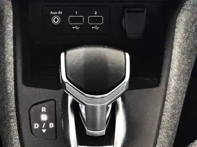 Renault Zoe 2020 - 16500 EUR, 105000 km - AUTO.MOTO.pt - 105000km - foto 32 de 34