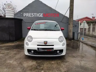 Fiat 500 2009 - 11900 EUR, 123000 km - AUTO.MOTO.pt - 123000km - foto 2 de 9