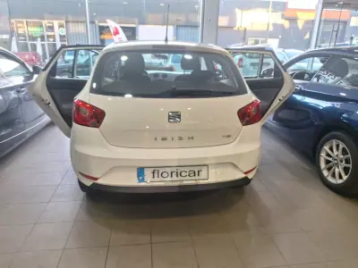 SEAT Ibiza 2014 - 7490 EUR, 152991 km - foto 6 de 26