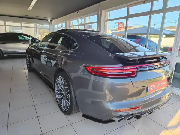 Porsche Panamera 2017 - 67750 EUR, 99900 km - AUTO.MOTO.pt - 99900km - foto 7 de 46