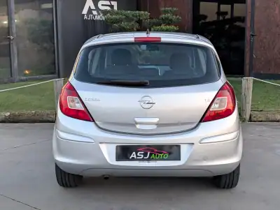 Opel Corsa 2007 - 2350 EUR, 213920 km - AUTO.MOTO.pt - 213920km - foto 8 de 18