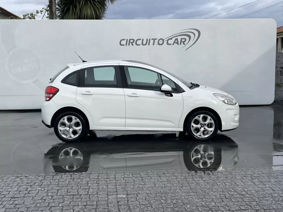 Citroën C3 2010 - 6100 EUR, 93681 km - AUTO.MOTO.pt - 93681km - foto 8 de 24