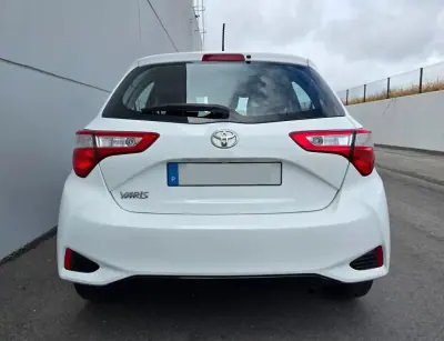 Toyota Yaris 2019 - 11500 EUR, 35900 km - AUTO.MOTO.pt - 35900km - foto 5 de 21