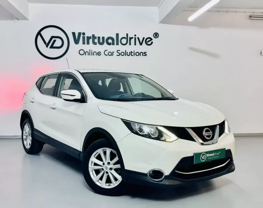 Nissan Qashqai 2015 - 13750 EUR, 96000 km - AUTO.MOTO.pt - 96000km - foto 3 de 45