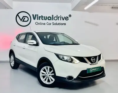 Nissan Qashqai 2015 - 13750 EUR, 96000 km - AUTO.MOTO.pt - 96000km - foto 3 de 45