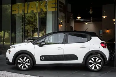 Citroën C3 2019 - 10600 EUR, 123501 km - AUTO.MOTO.pt - 123501km - foto 2 de 34