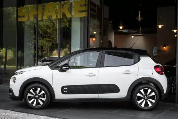 Citroën C3 2019 - 10600 EUR, 123501 km - AUTO.MOTO.pt - 123501km - foto 2 de 34
