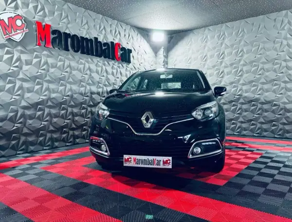 Renault Captur 2016 - 11990 EUR, 114588 km - AUTO.MOTO.pt - 114588km - foto 3 de 38