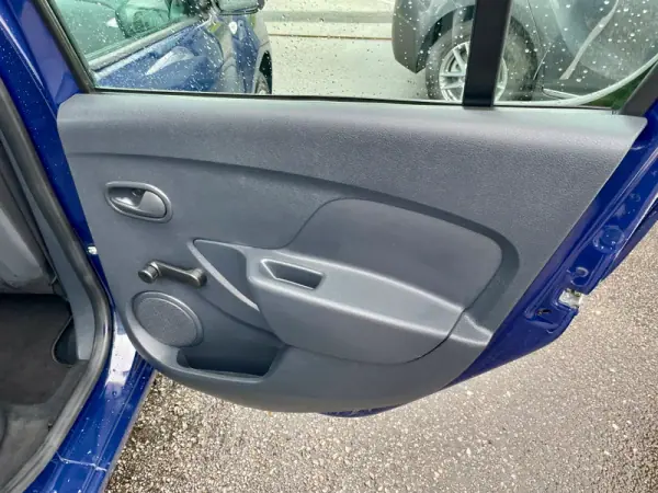 Dacia Sandero 2019 - 10500 EUR, 53499 km - AUTO.MOTO.pt - 53499km - foto 22 de 26