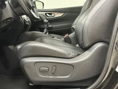 Nissan Qashqai 2017 - 16890 EUR, 117000 km - AUTO.MOTO.pt - 117000km - foto 32 de 40