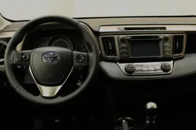 Toyota RAV4 2013 - 16250 EUR, 182522 km - AUTO.MOTO.pt - 182522km - foto 30 de 36