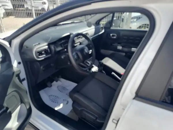 Citroën C3 2022 - 12900 EUR, 66690 km - 66690km - foto 3 de 18
