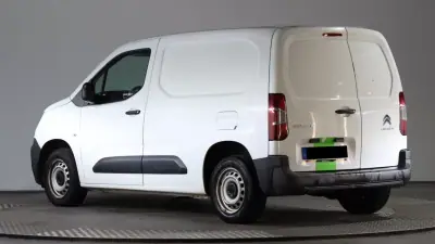 Citroën Berlingo 1.5 Bluehdi M Clube 102cv 2020 - 9747 EUR, 132000 km - AUTO.MOTO.pt - 132000km - foto 4 de 7