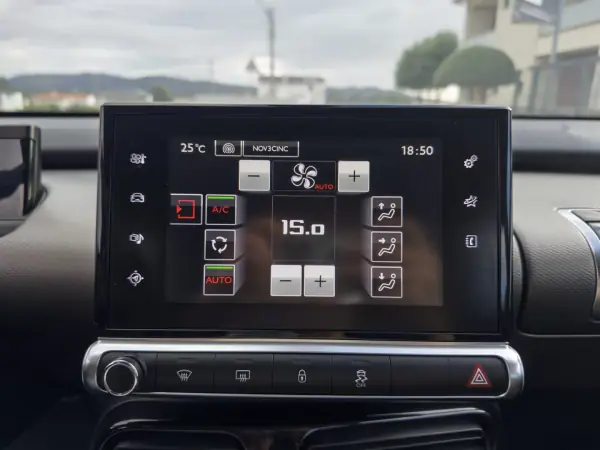 Citroën C4 Cactus 2016 - 12990 EUR, 161000 km - 161000km - foto 26 de 35