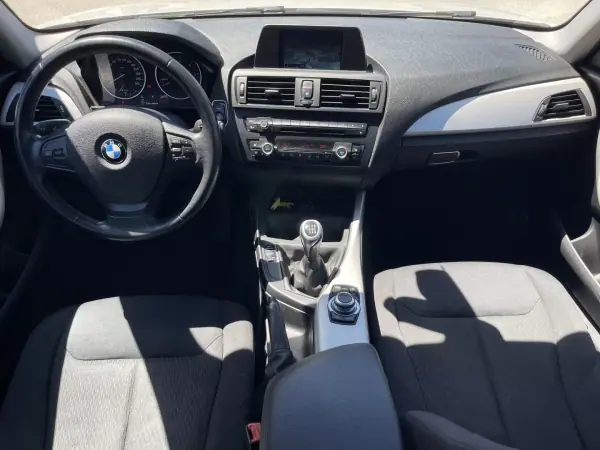 BMW 116 2013 - 14490 EUR, 222360 km - AUTO.MOTO.pt - 222360km - foto 8 de 21