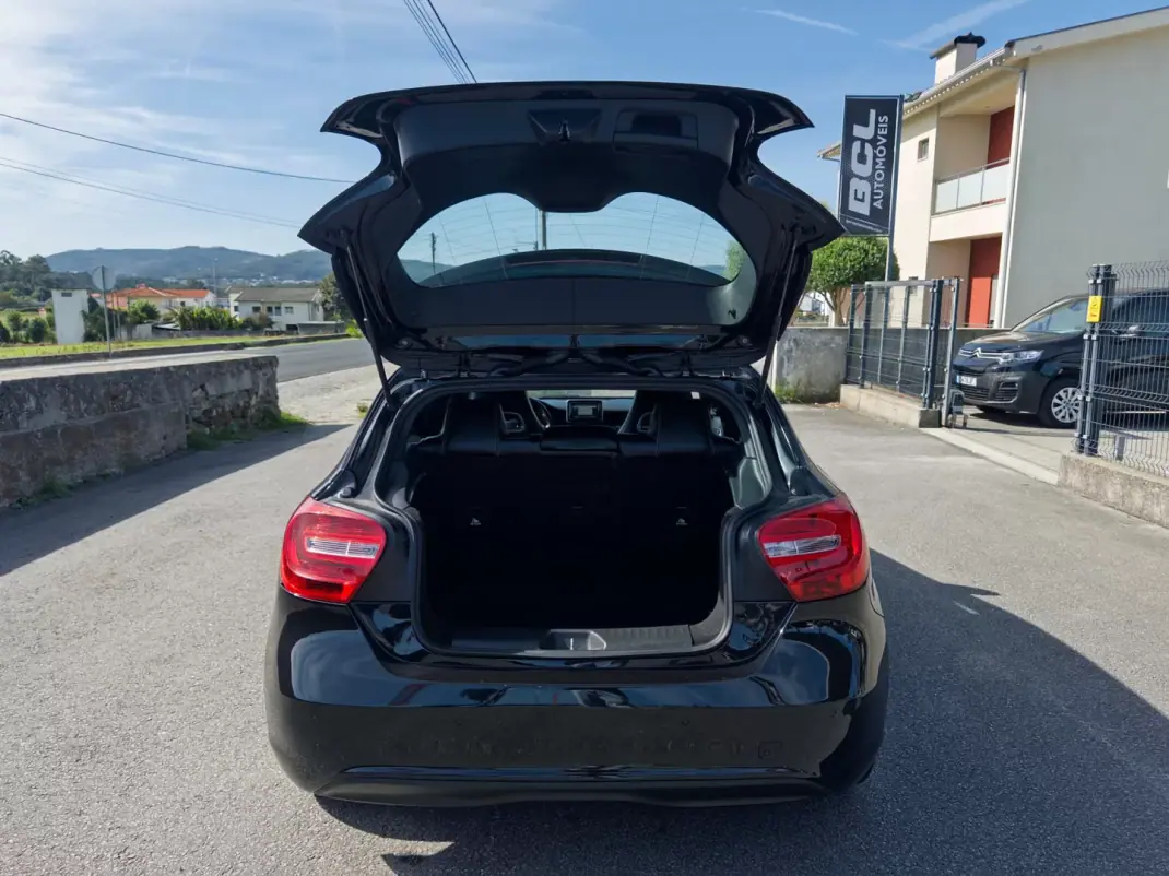 Mercedes-Benz A 180 2015 - 14990 EUR, 163000 km - 163000km - foto 12 de 37