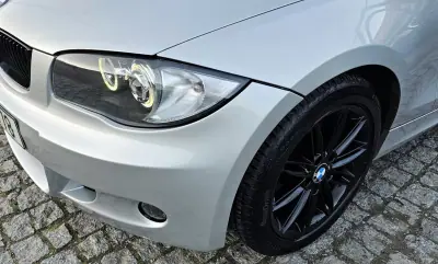 BMW 118 2018 - 9999 EUR, 300000 km - AUTO.MOTO.pt - 300000km - foto 13 de 24