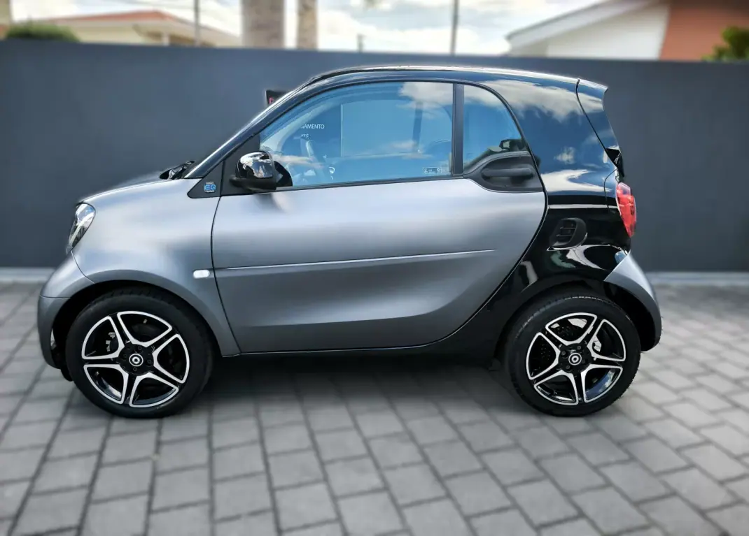 Smart ForTwo Coupé 2021 - 9950 EUR, 102000 km - 102000km - foto 10 de 32
