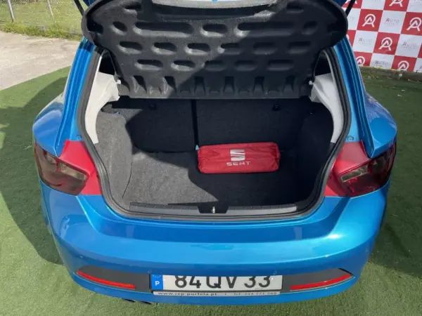 SEAT Ibiza 2016 - 11490 EUR, 123350 km - AUTO.MOTO.pt - 123350km - foto 23 de 23