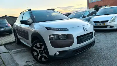 Citroën C4 Cactus 2014 - 11800 EUR, 141000 km - AUTO.MOTO.pt - 141000km - foto 10 de 18