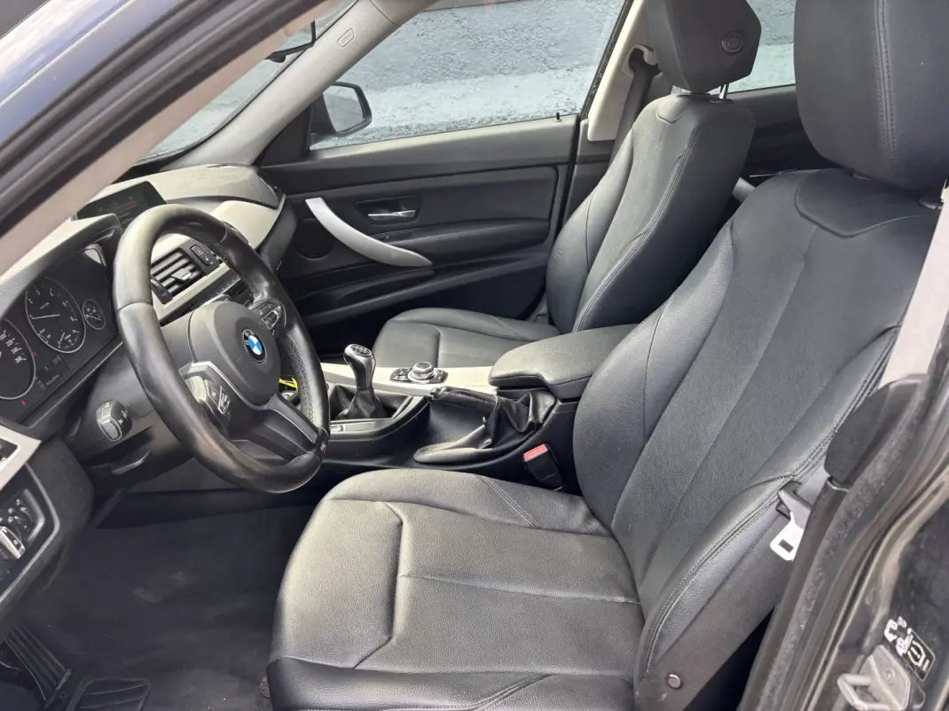 BMW 318 Gran Turismo 2014 - 11990 EUR, 280000 km - 280000km - foto 21 de 26