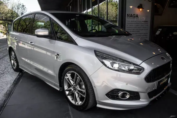 Ford S-Max 2018 - 17750 EUR, 194308 km - AUTO.MOTO.pt - 194308km - foto 6 de 47