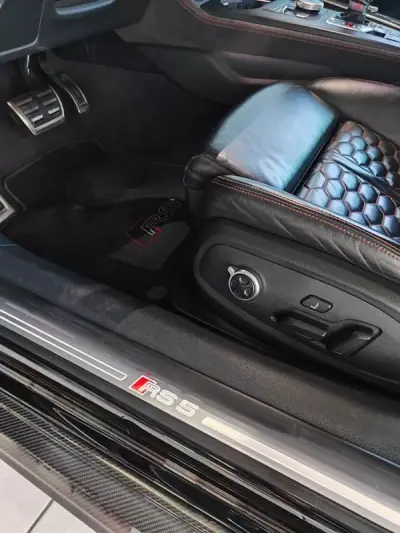 Audi RS5 2018 - 56000 EUR, 142000 km - AUTO.MOTO.pt - 142000km - foto 25 de 49