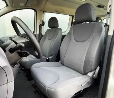 Citroën Jumpy 2015 - 16900 EUR, 135000 km - AUTO.MOTO.pt - 135000km - foto 13 de 39