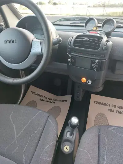 Smart Fortwo Cabrio 2004 - 3490 EUR, 248752 km - AUTO.MOTO.pt - 248752km - foto 19 de 20