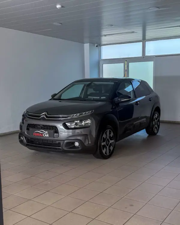 Citroën C4 Cactus 2018 - 10500 EUR, 176060 km - AUTO.MOTO.pt - 176060km - foto 3 de 15