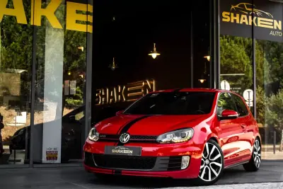 Volkswagen Golf 2011 - 178107km