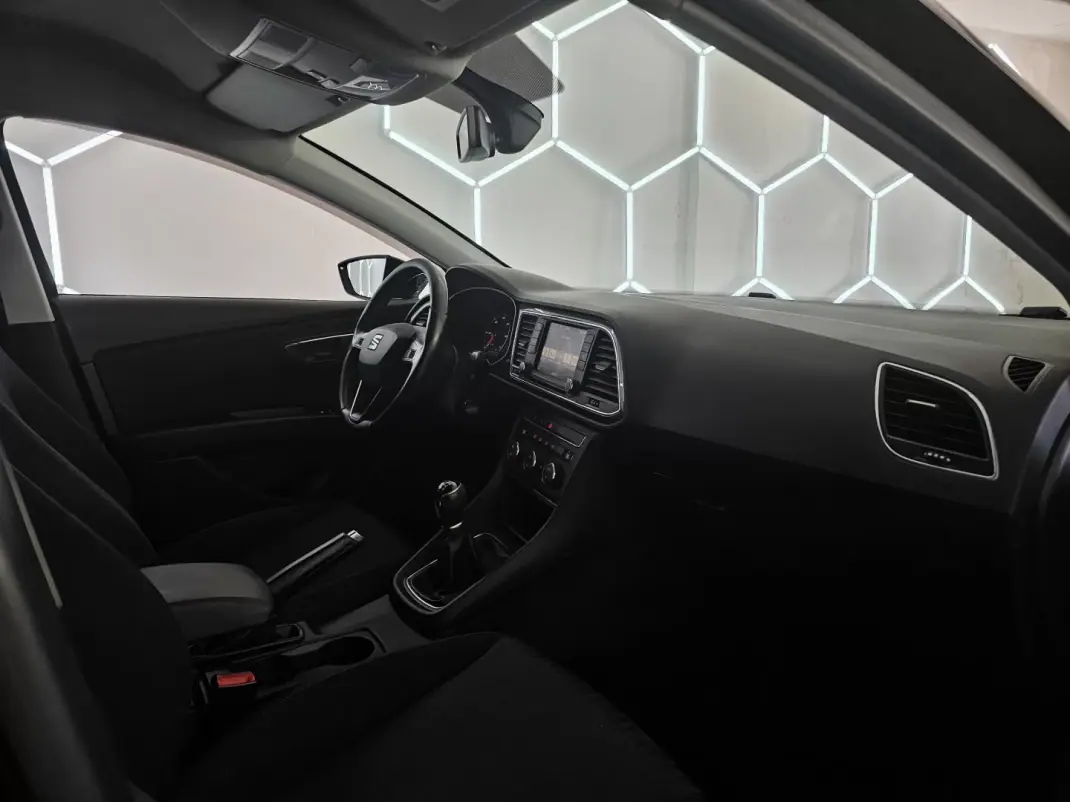 SEAT Leon ST 2016 - 9650 EUR, 246737 km - AUTO.MOTO.pt - 246737km - foto 36 de 79