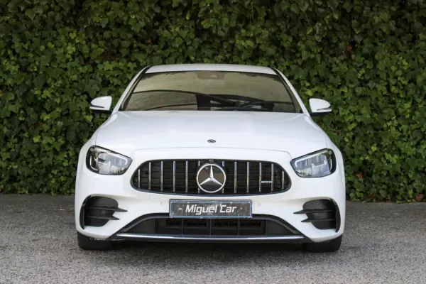 Mercedes-Benz E 300 2020 - 35900 EUR, 135000 km - AUTO.MOTO.pt - 135000km - foto 2 de 17