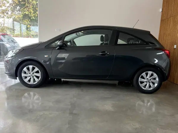 Opel Corsa 2017 - 7250 EUR, 128500 km - AUTO.MOTO.pt - 128500km - foto 16 de 64