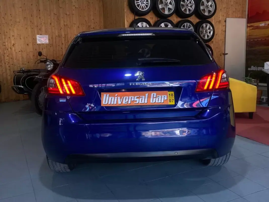 Peugeot 308 2018 - 13900 EUR, 114000 km - 114000km - foto 4 de 19
