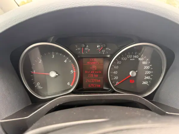 Ford S-Max 2007 - 6000 EUR, 242000 km - AUTO.MOTO.pt - 242000km - foto 9 de 9