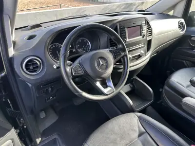Mercedes-Benz Vito Tourer 2015 - 24900 EUR, 320000 km - AUTO.MOTO.pt - 320000km - foto 26 de 57