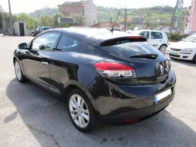 Renault Mégane Coupe 2010 - 6500 EUR, 219000 km - AUTO.MOTO.pt - 219000km - foto 7 de 11